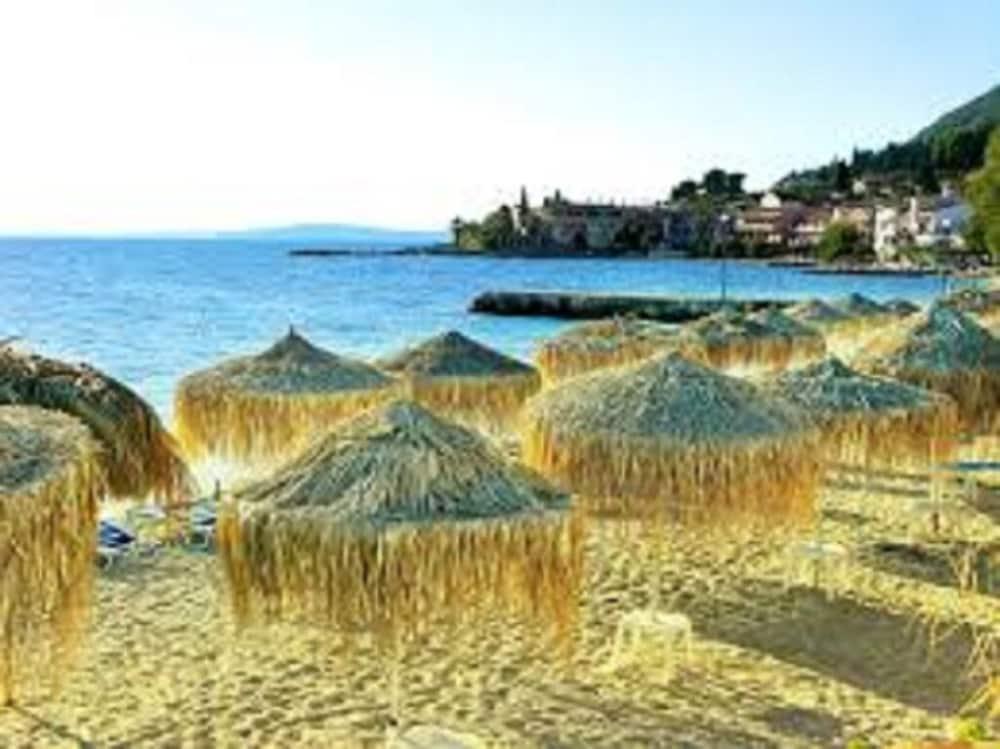 Kerkyra Beach Hotel & Apartments Benitses  Exterior foto